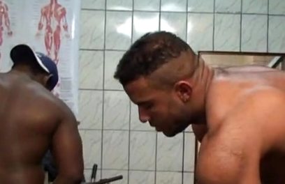 Two muscle studs make out at the gym!