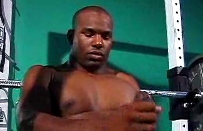 Drae working out and jerking off